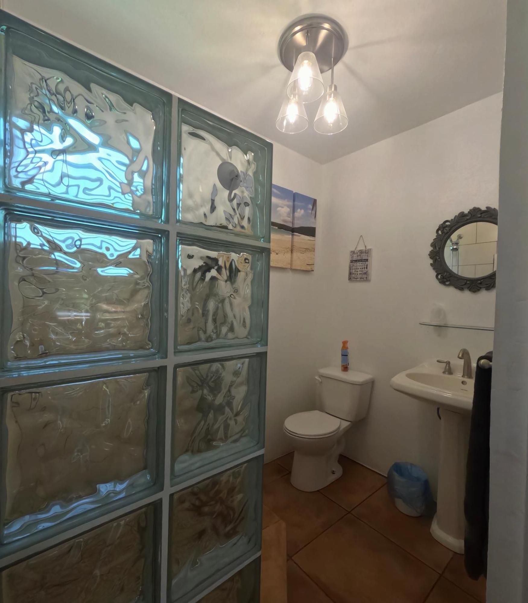 Isla Hermosa Guesthouse 别克斯 外观 照片